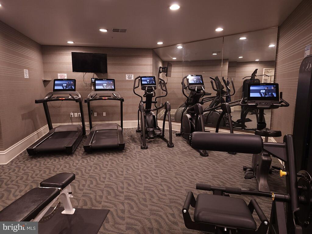 CAMERON GROVE CONDO IX> - Residential