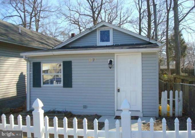 Welcome Home! Enjoy one level living in this well maintained home a short walk to the beach! Large open kitchen/dining room w/breakfast bar. Fenced in backyard with storage shed. Fresh paint throughout. Minutes away from community amenities including....beach, pier, boardwalk, water park, restaurants, & so much more! You own't be disappointed... schedule a showing today!
