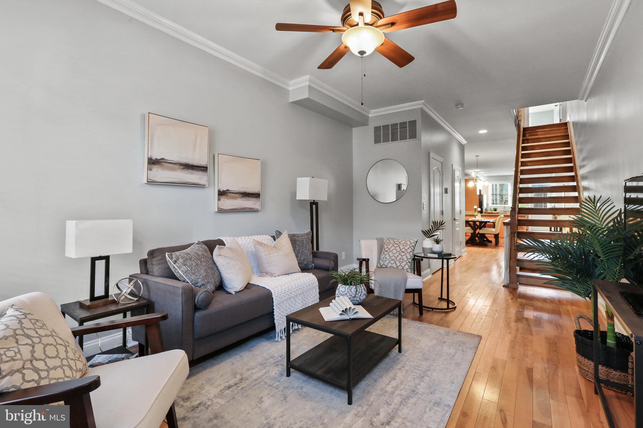 LOCUST POINT - Residential