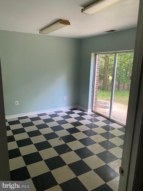 OX ROAD ESTATES - Residential Lease