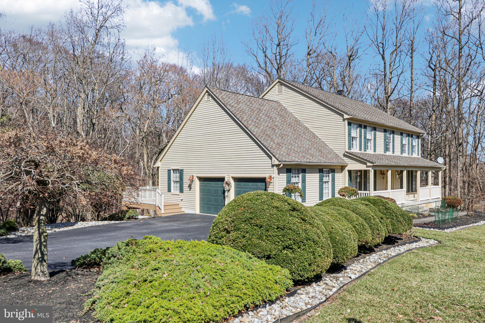SOMERSET LAKE - Residential