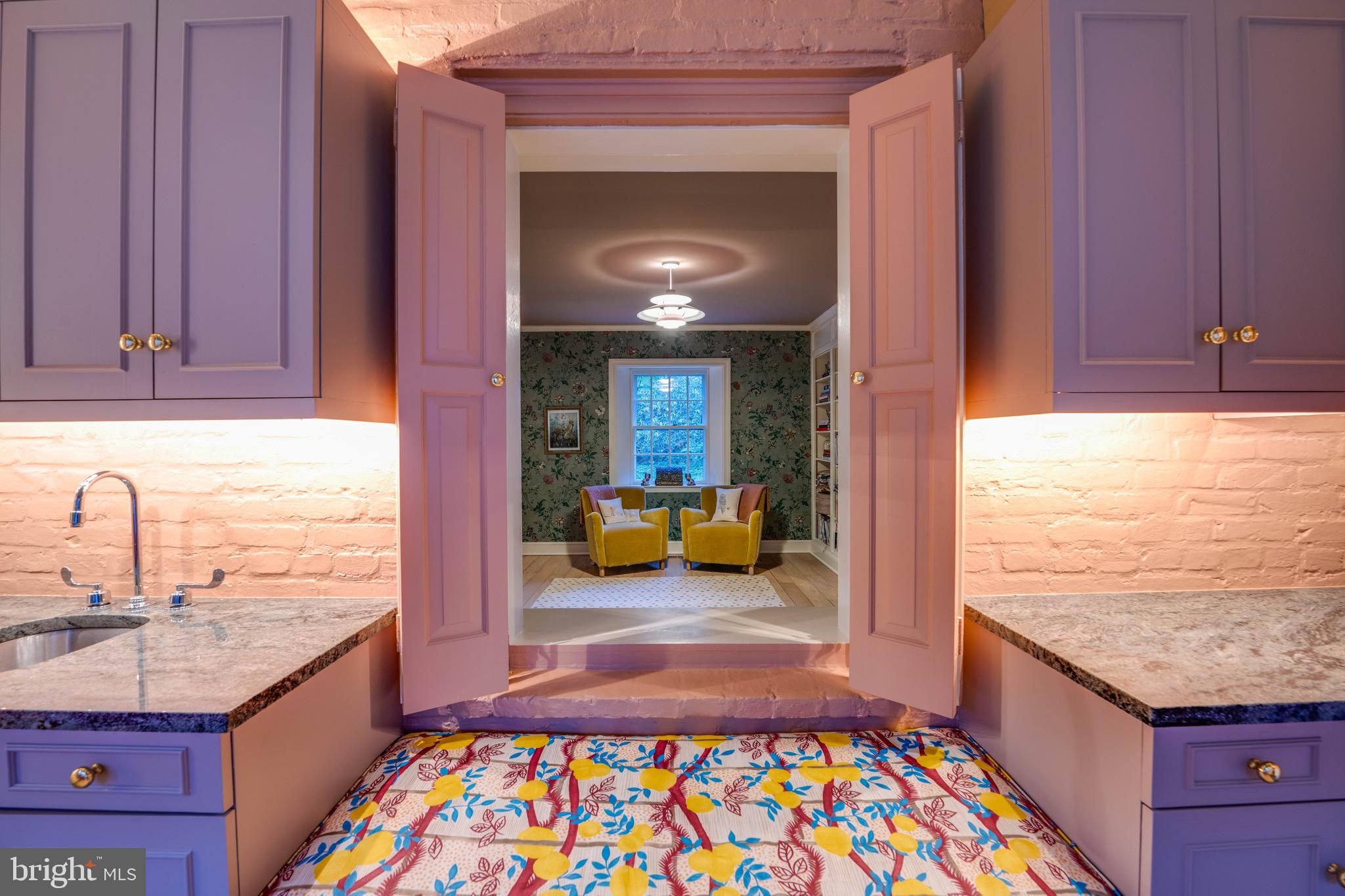 CAVES - Residential