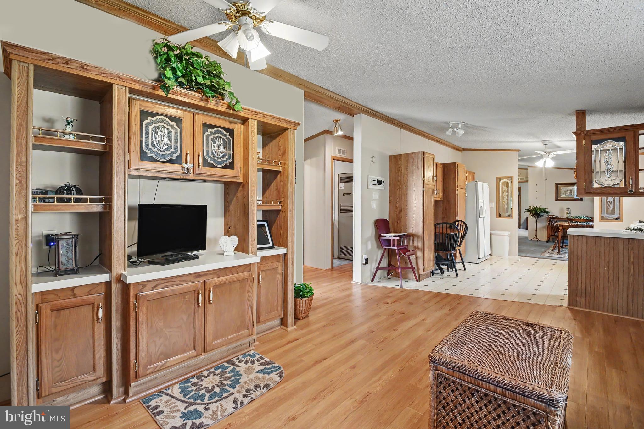 HILLANDALE HOMES - Residential