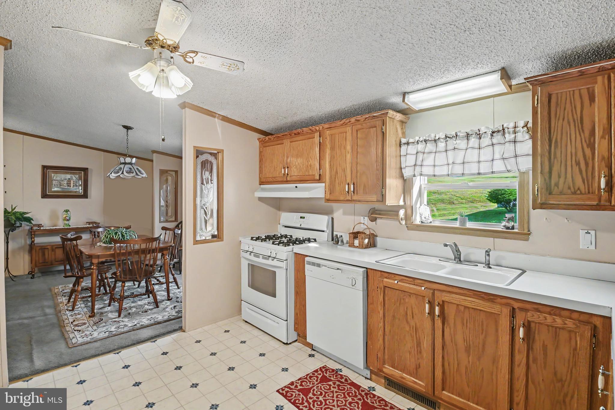 HILLANDALE HOMES - Residential