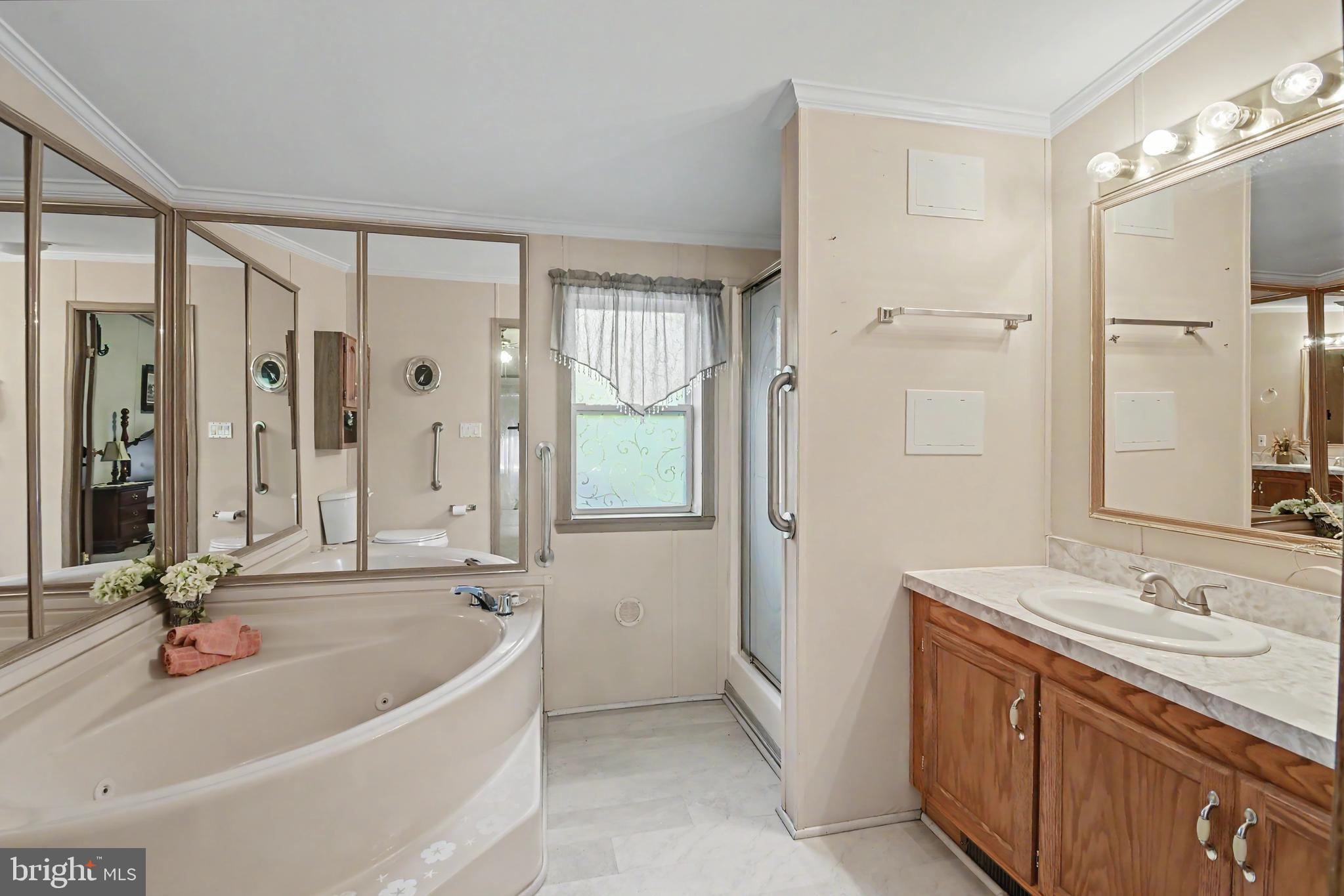 HILLANDALE HOMES - Residential