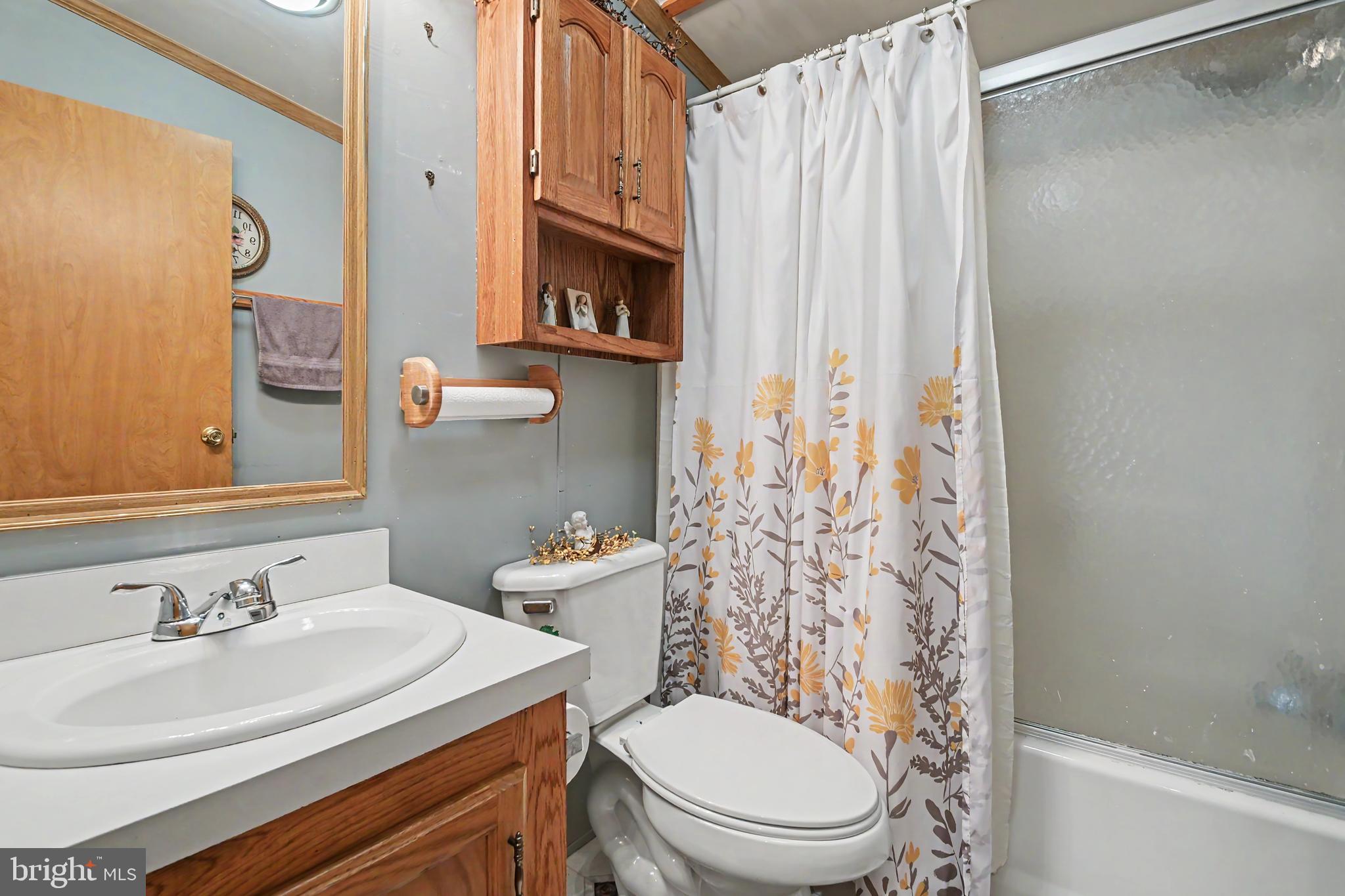 HILLANDALE HOMES - Residential
