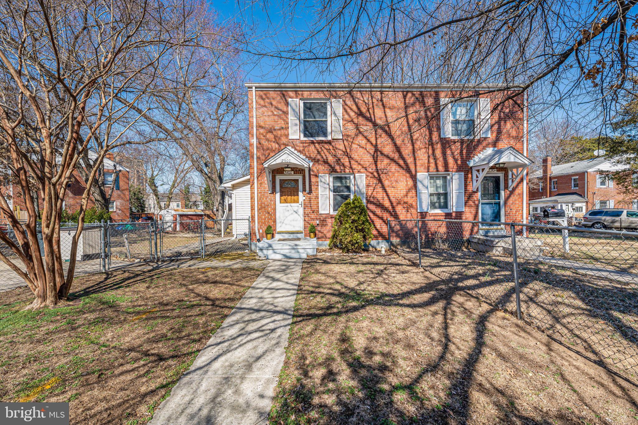 HUNTINGTON - Residential Lease