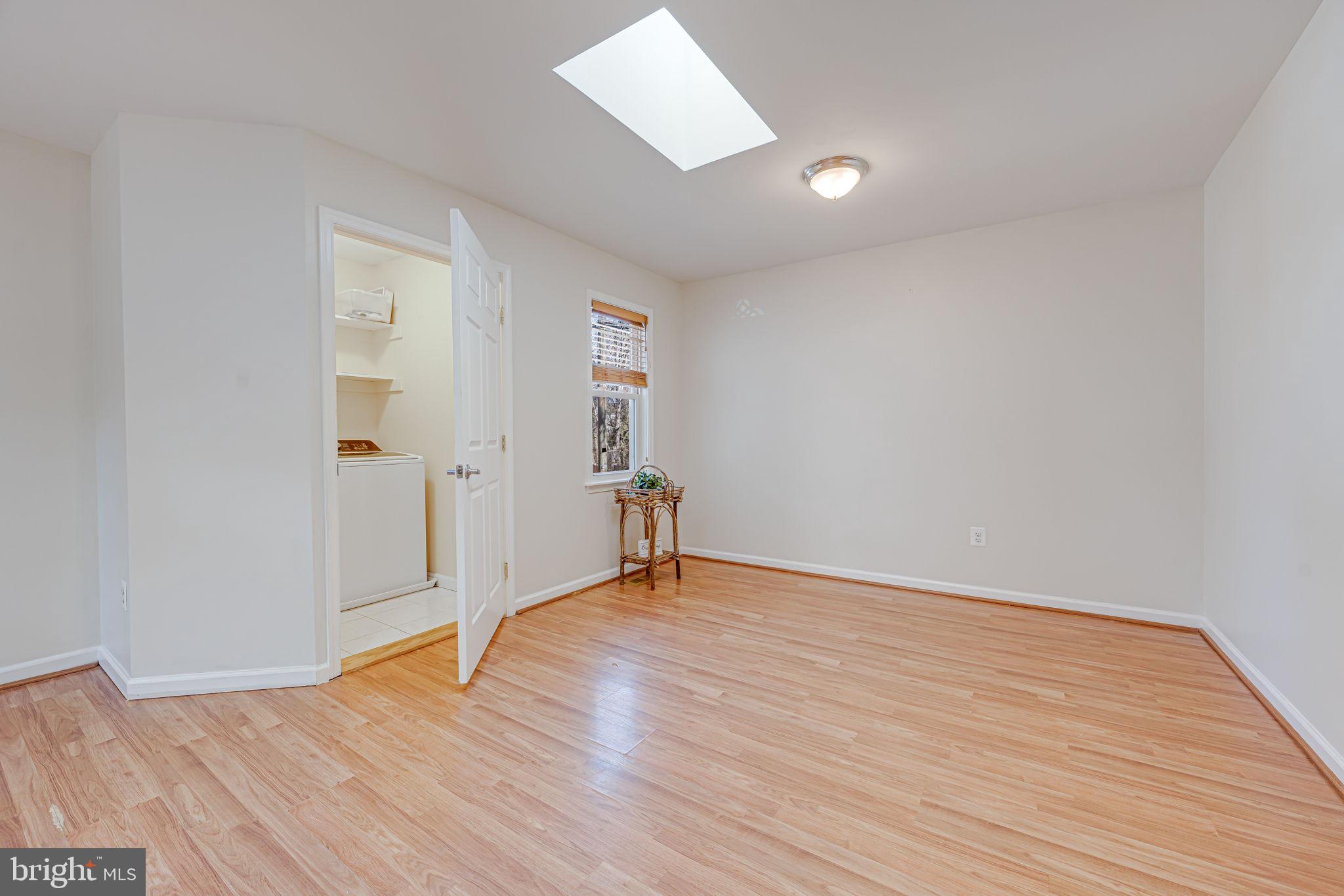 HUNTINGTON - Residential Lease
