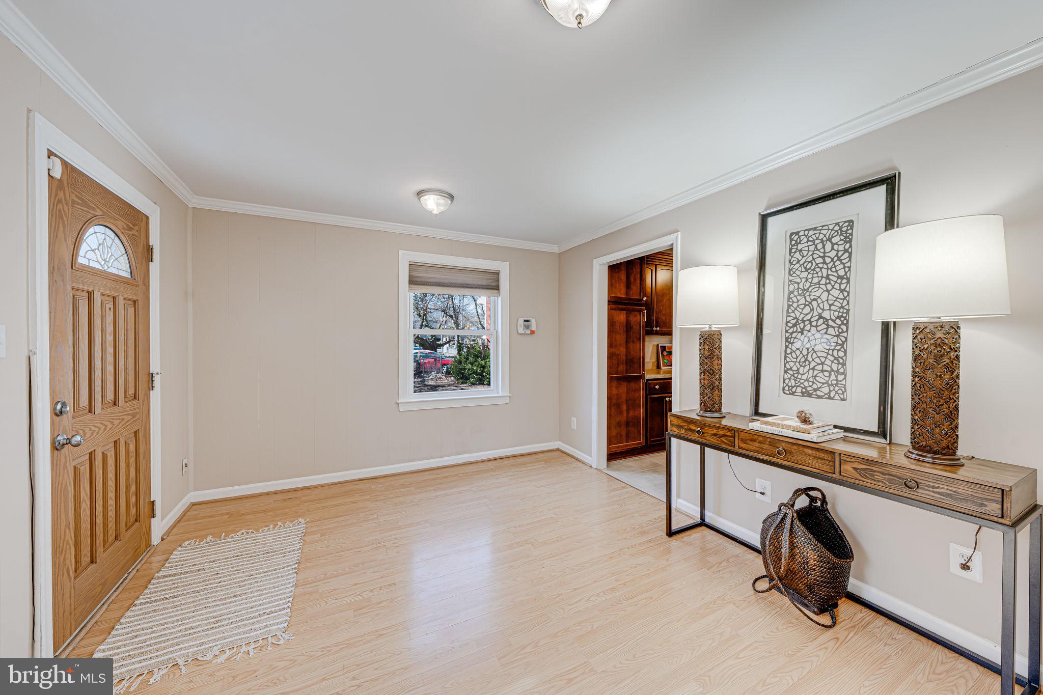 HUNTINGTON - Residential Lease