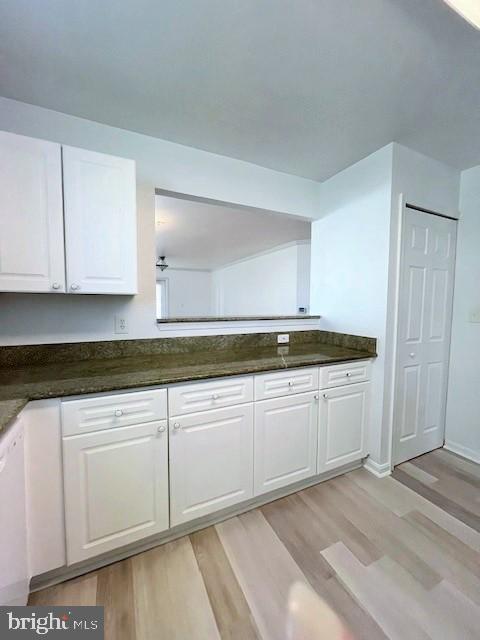 ASHBURN VILLAGE - Residential