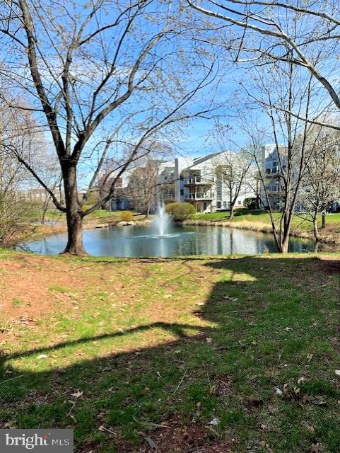 ASHBURN VILLAGE - Residential