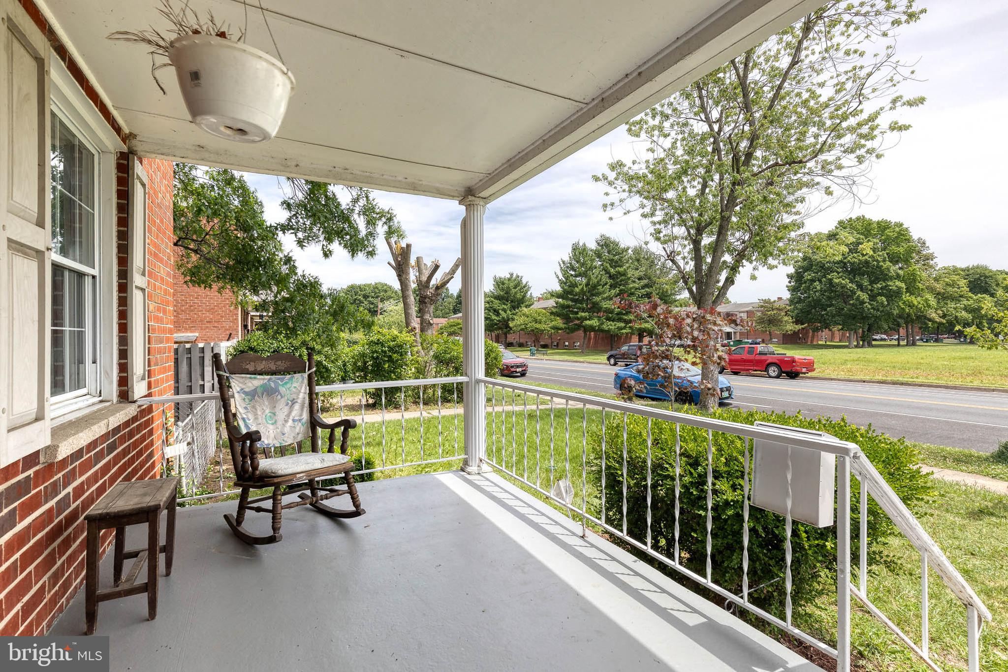 FOX RIDGE MANOR - Residential