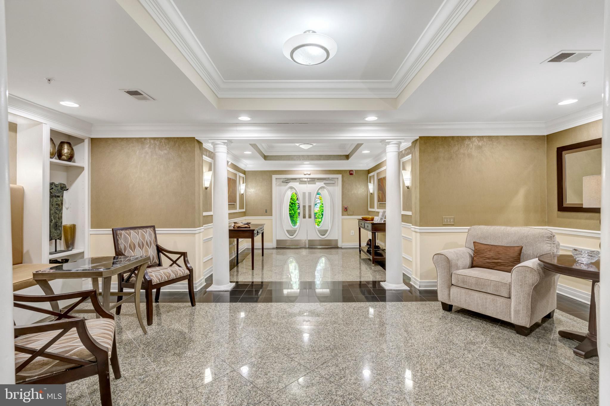 HIDDENBROOK - Residential