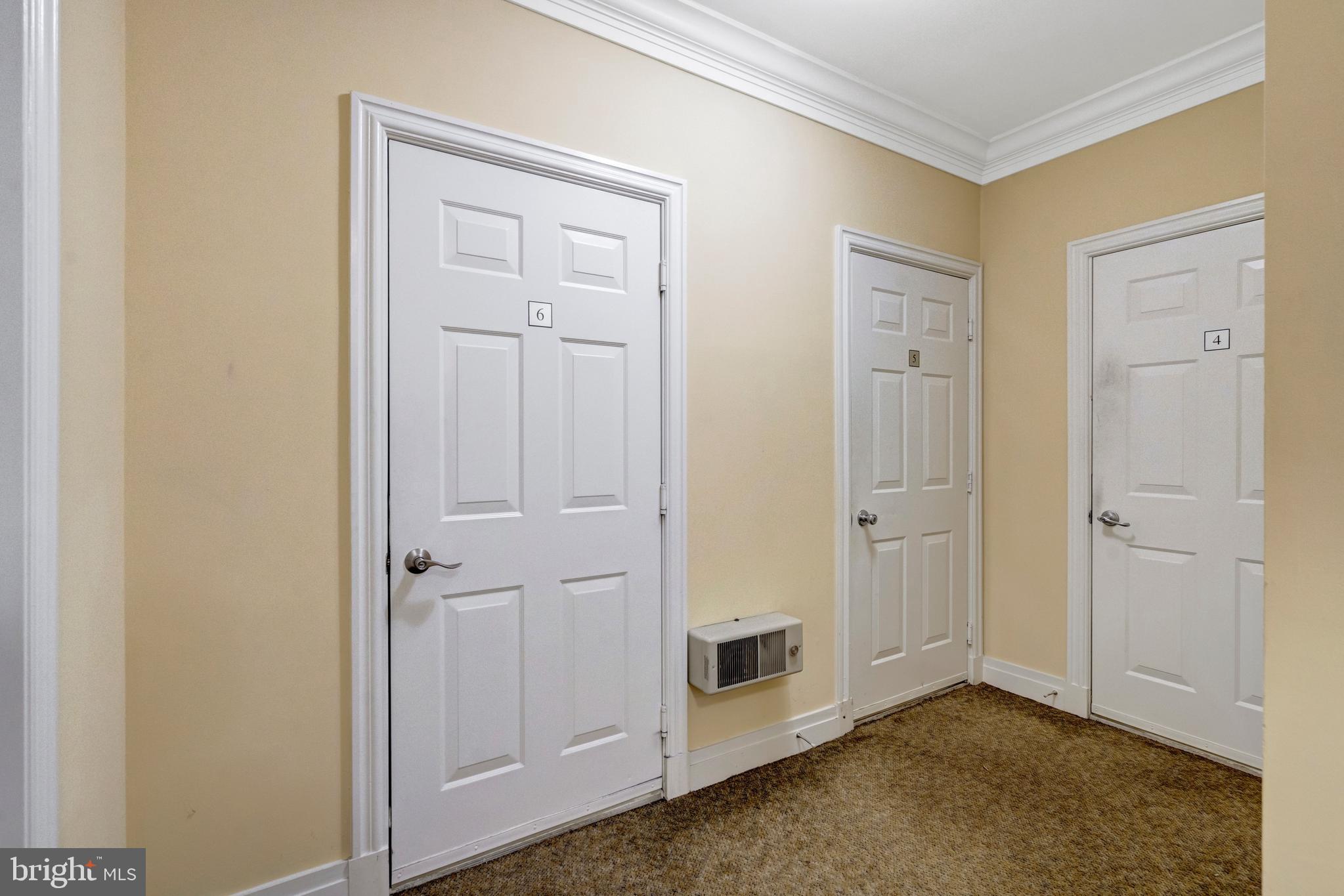 HIDDENBROOK - Residential