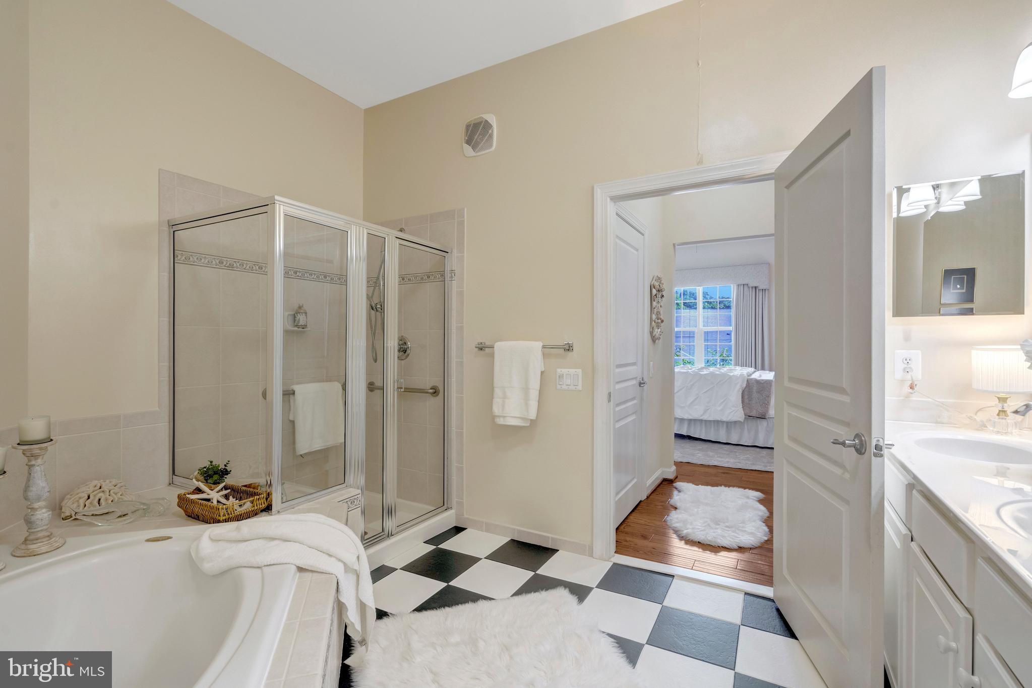 HIDDENBROOK - Residential