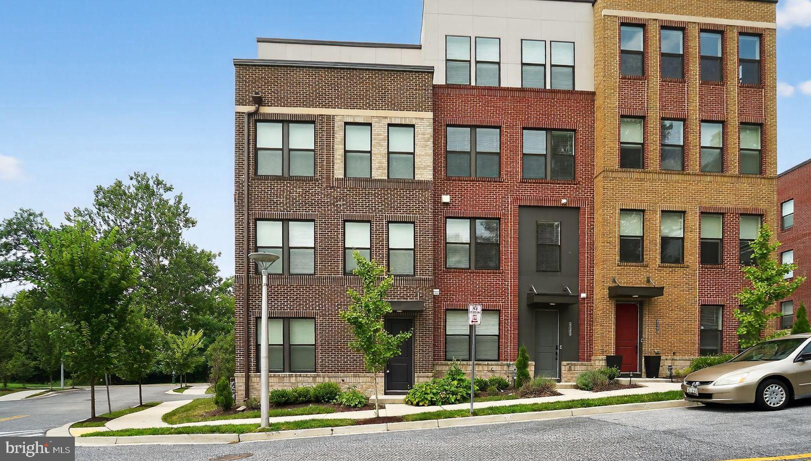 MEDFIELD - Residential