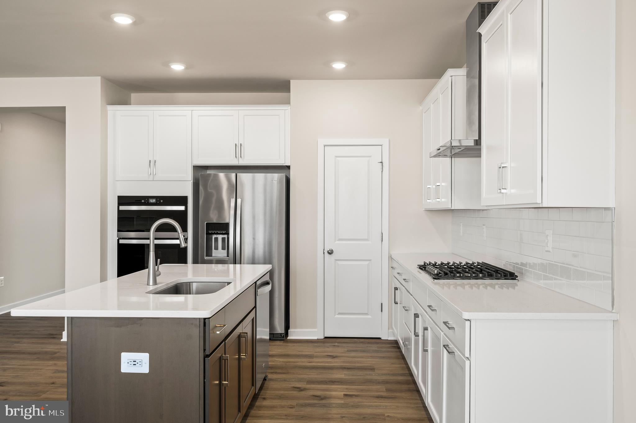 COLONY AT SUMMIT BRIDGE EAST - Residential