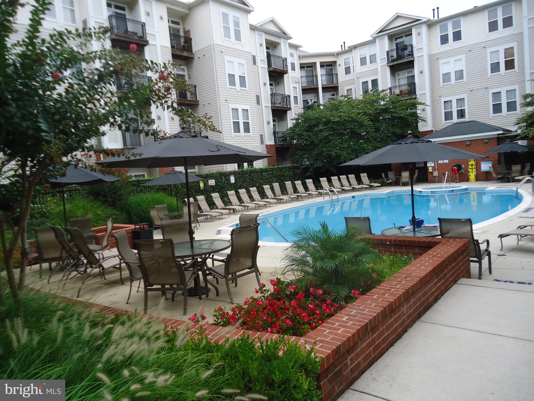 HALSTEAD AT THE METRO - Residential