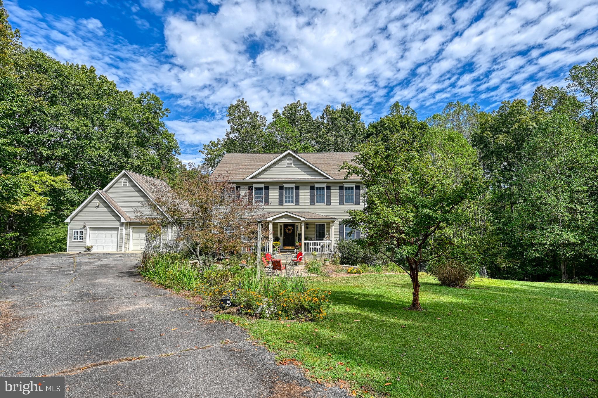 PINE HARBOUR - Residential