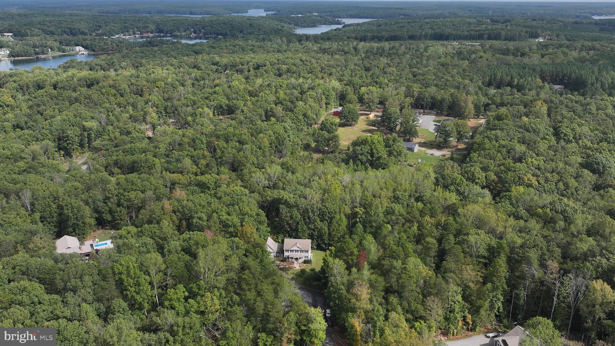 PINE HARBOUR - Residential