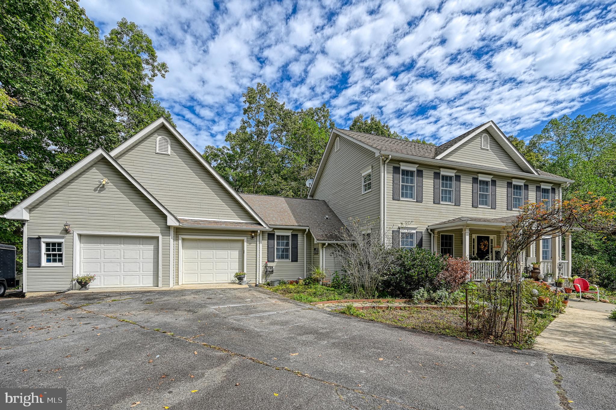 PINE HARBOUR - Residential