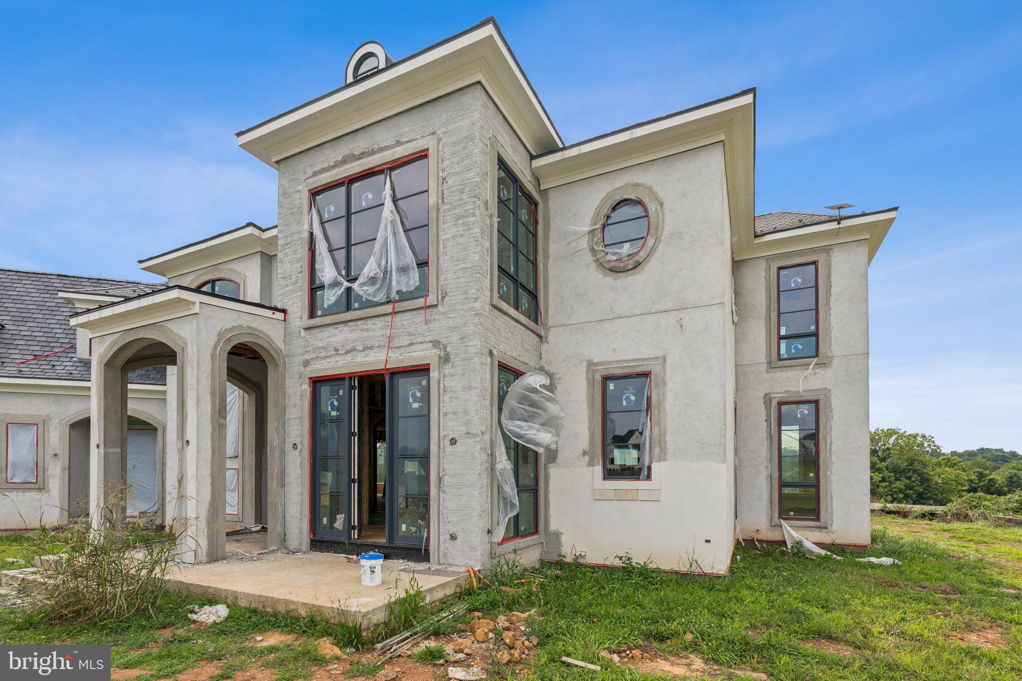 CREIGHTON FARMS - Residential