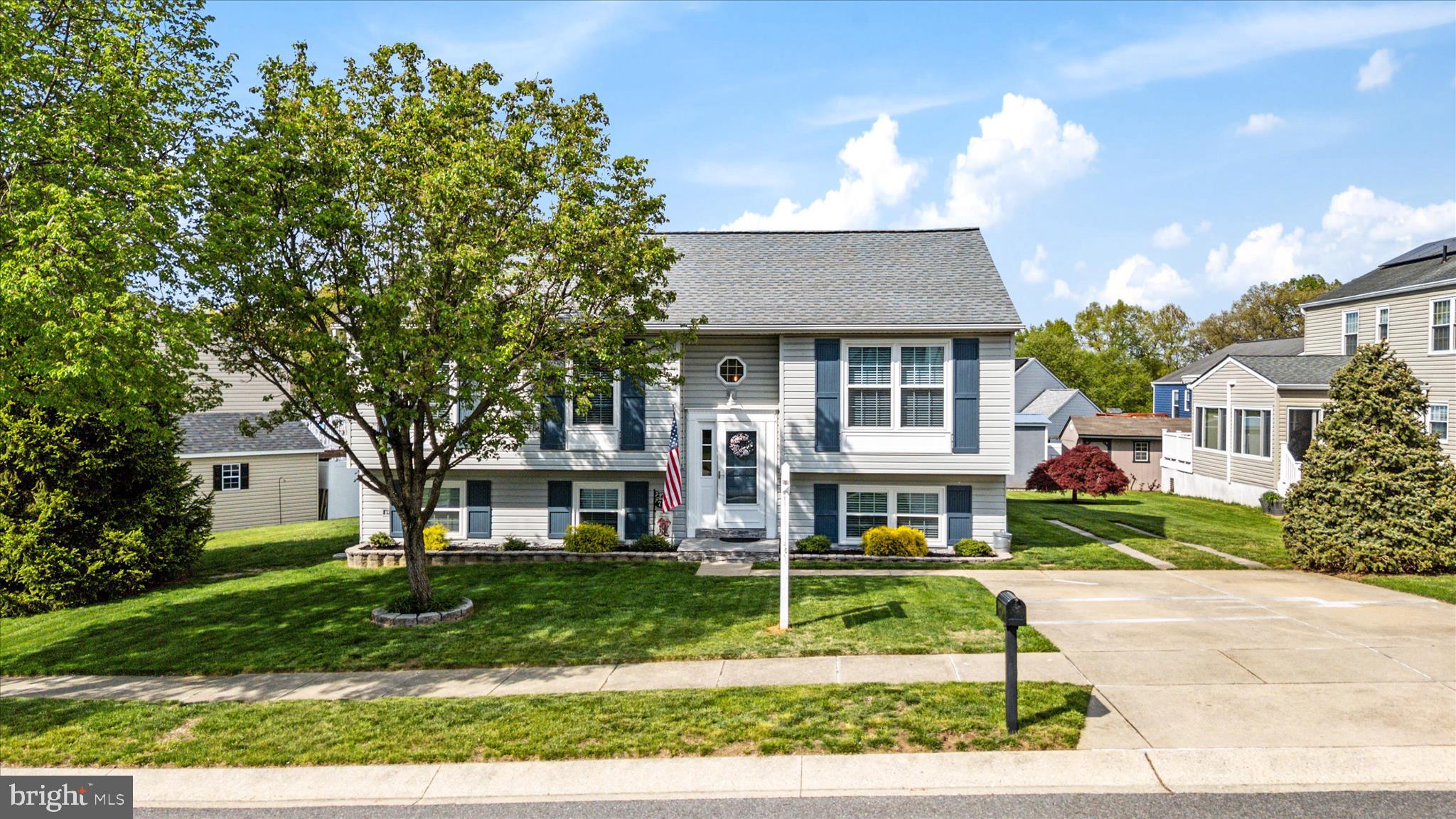GARLAND - Residential