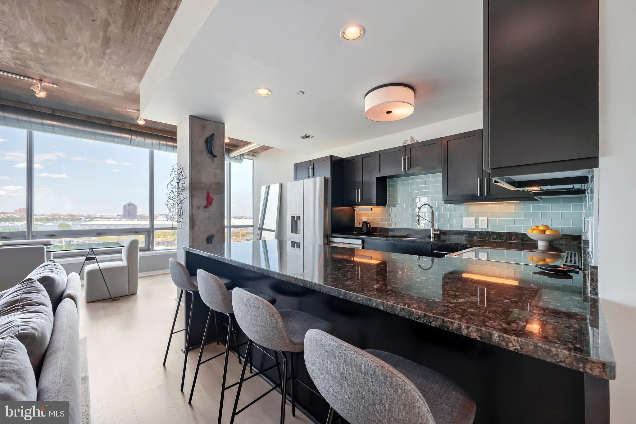LOCUST POINT - Residential
