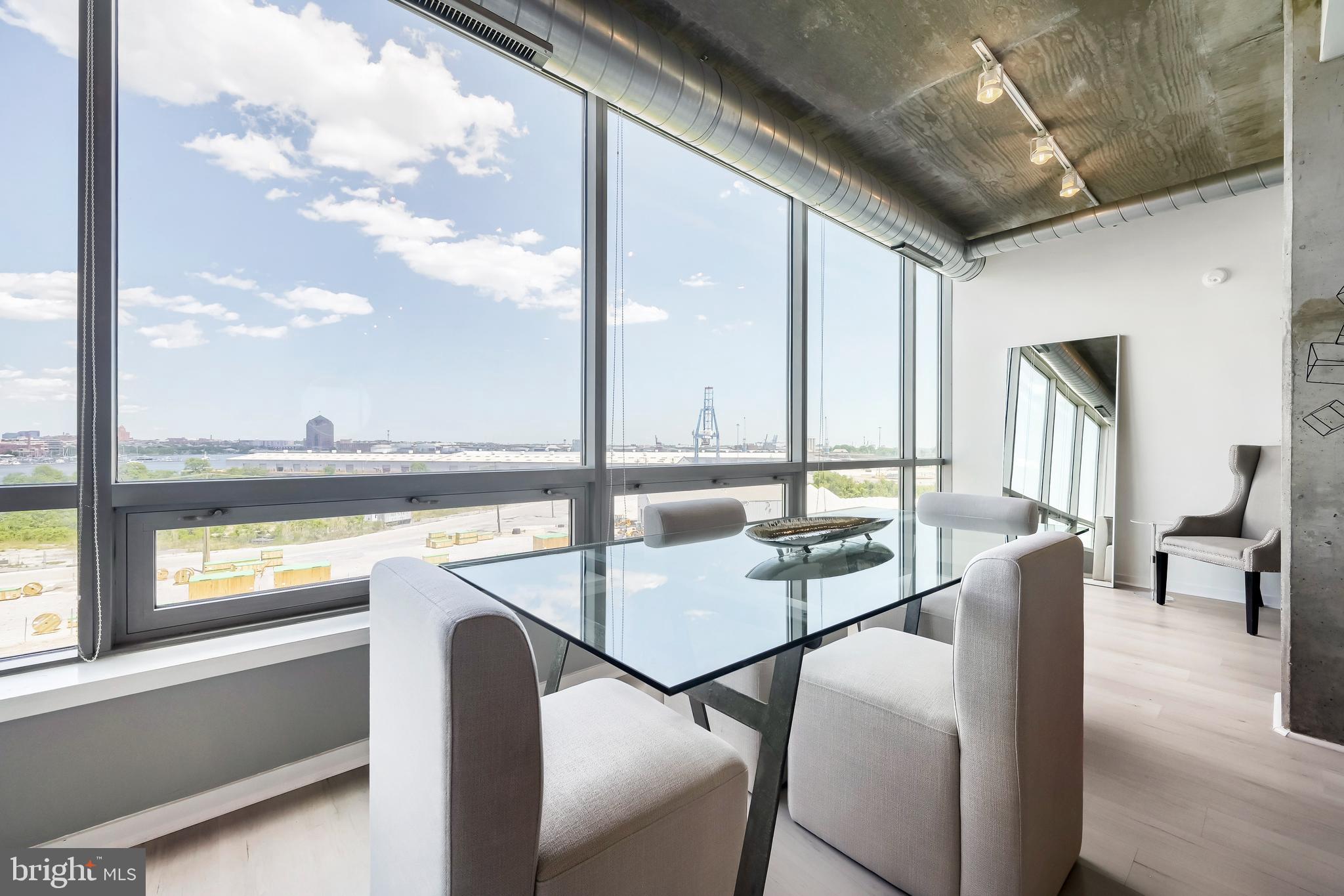 LOCUST POINT - Residential