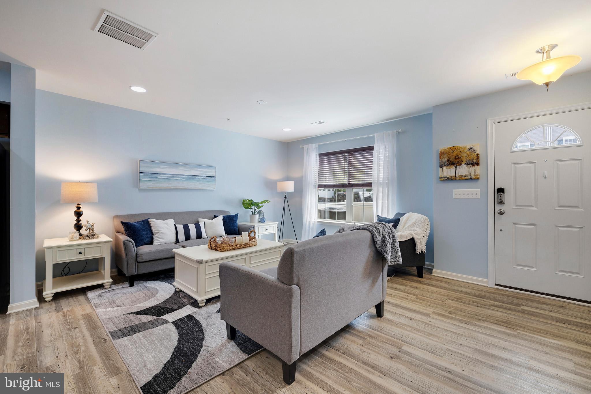 RESERVOIR RIDGE - Residential