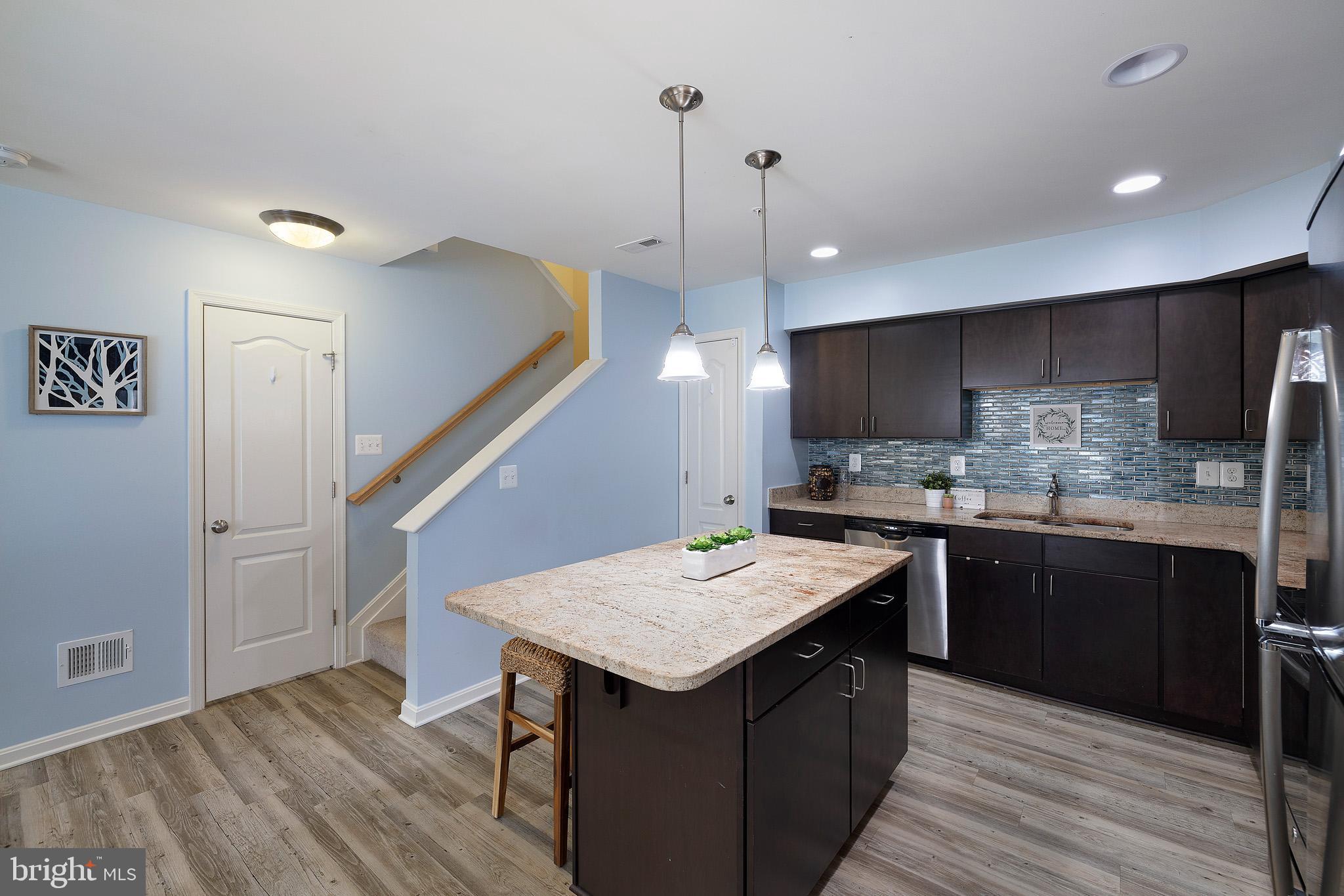 RESERVOIR RIDGE - Residential