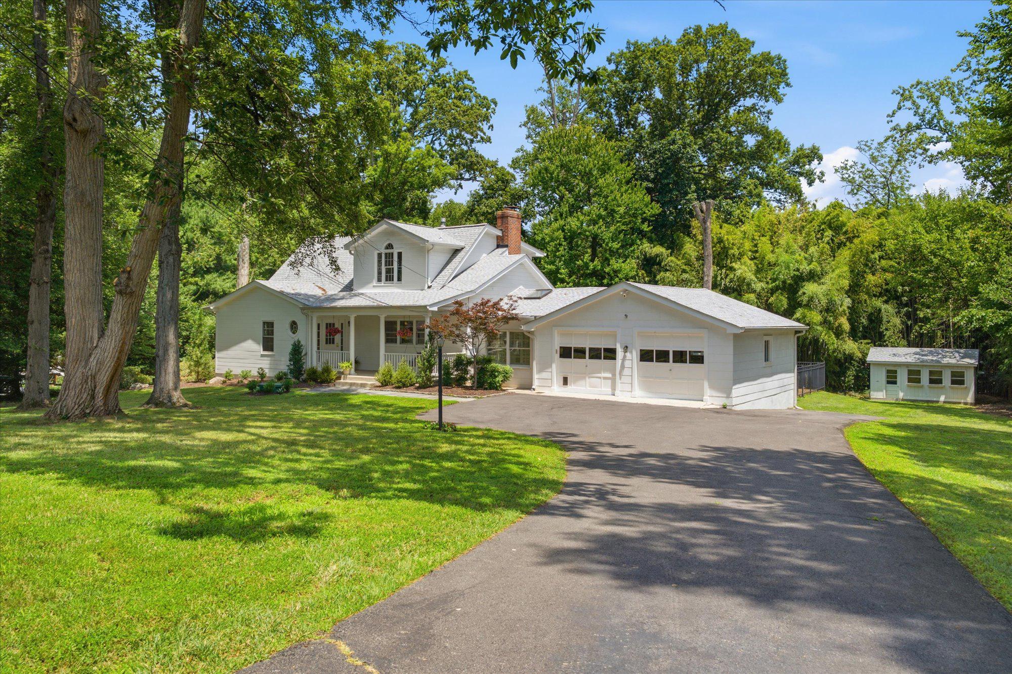 FIVE OAKS - Residential