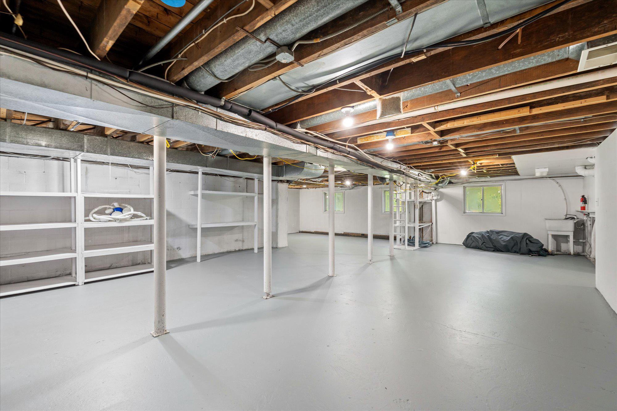 FIVE OAKS - Residential