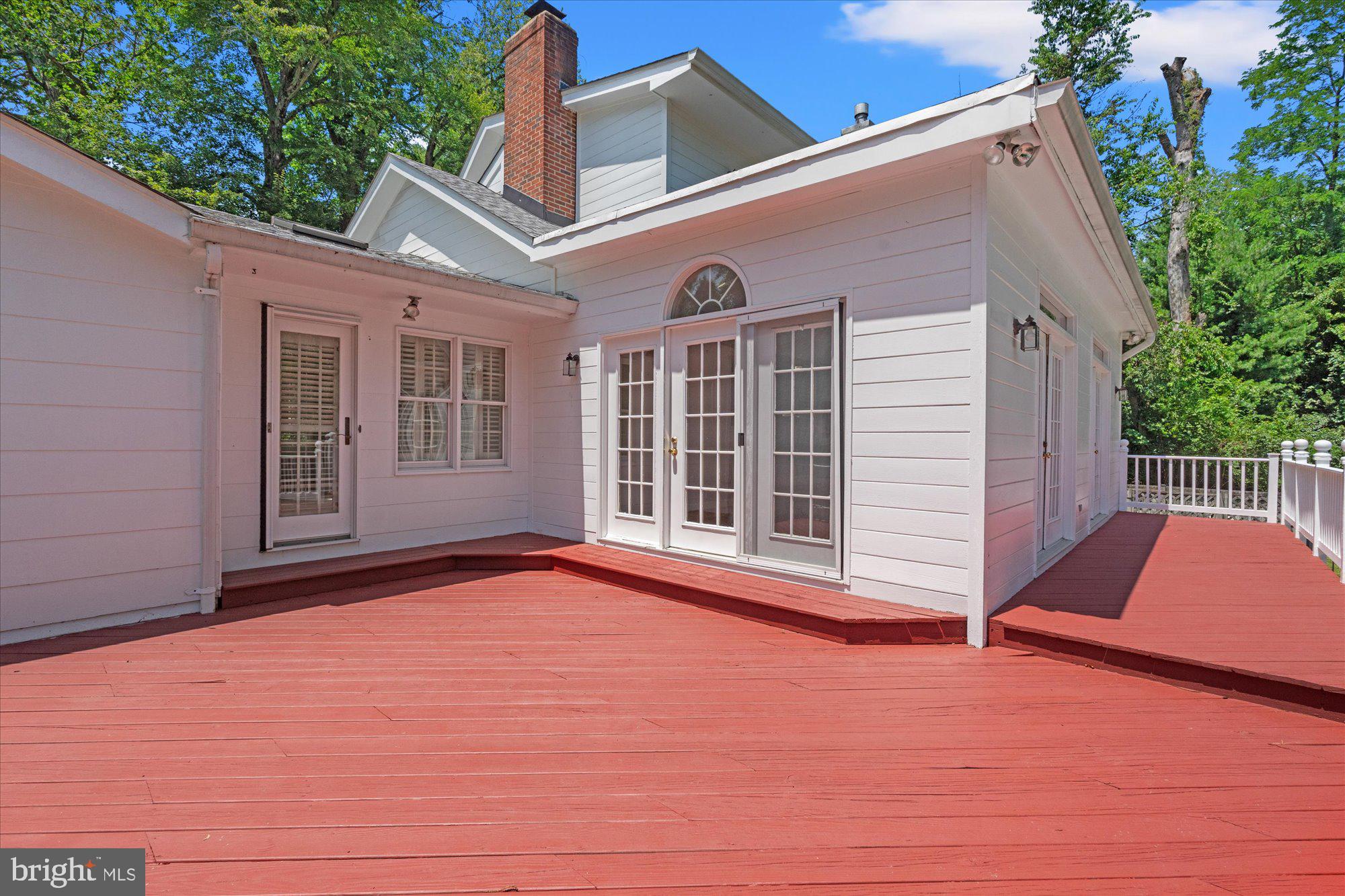 FIVE OAKS - Residential