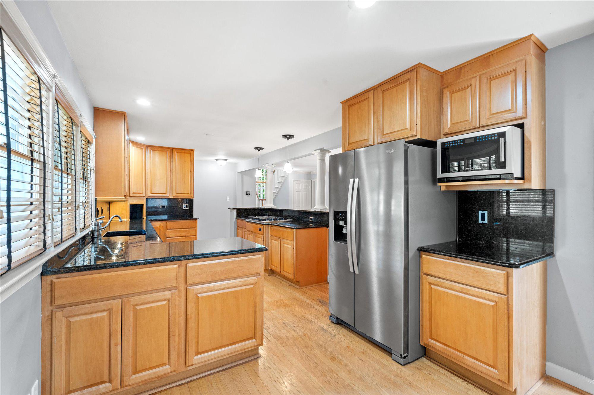 FIVE OAKS - Residential