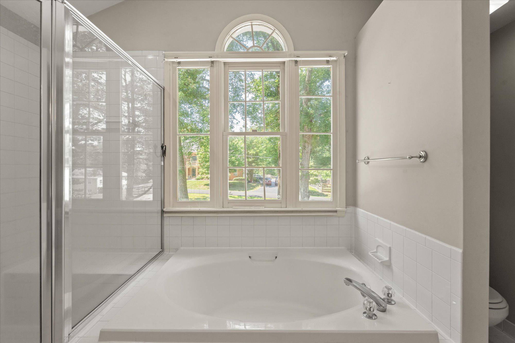 FIVE OAKS - Residential