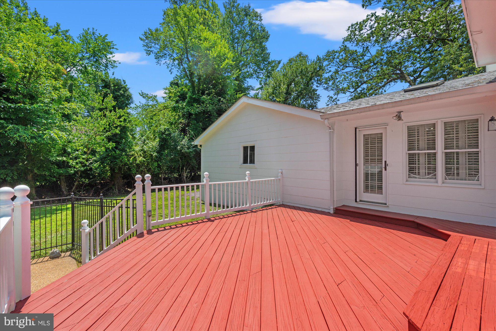 FIVE OAKS - Residential