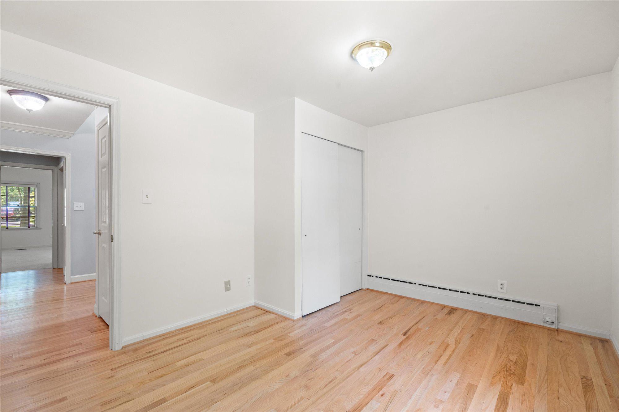 FIVE OAKS - Residential