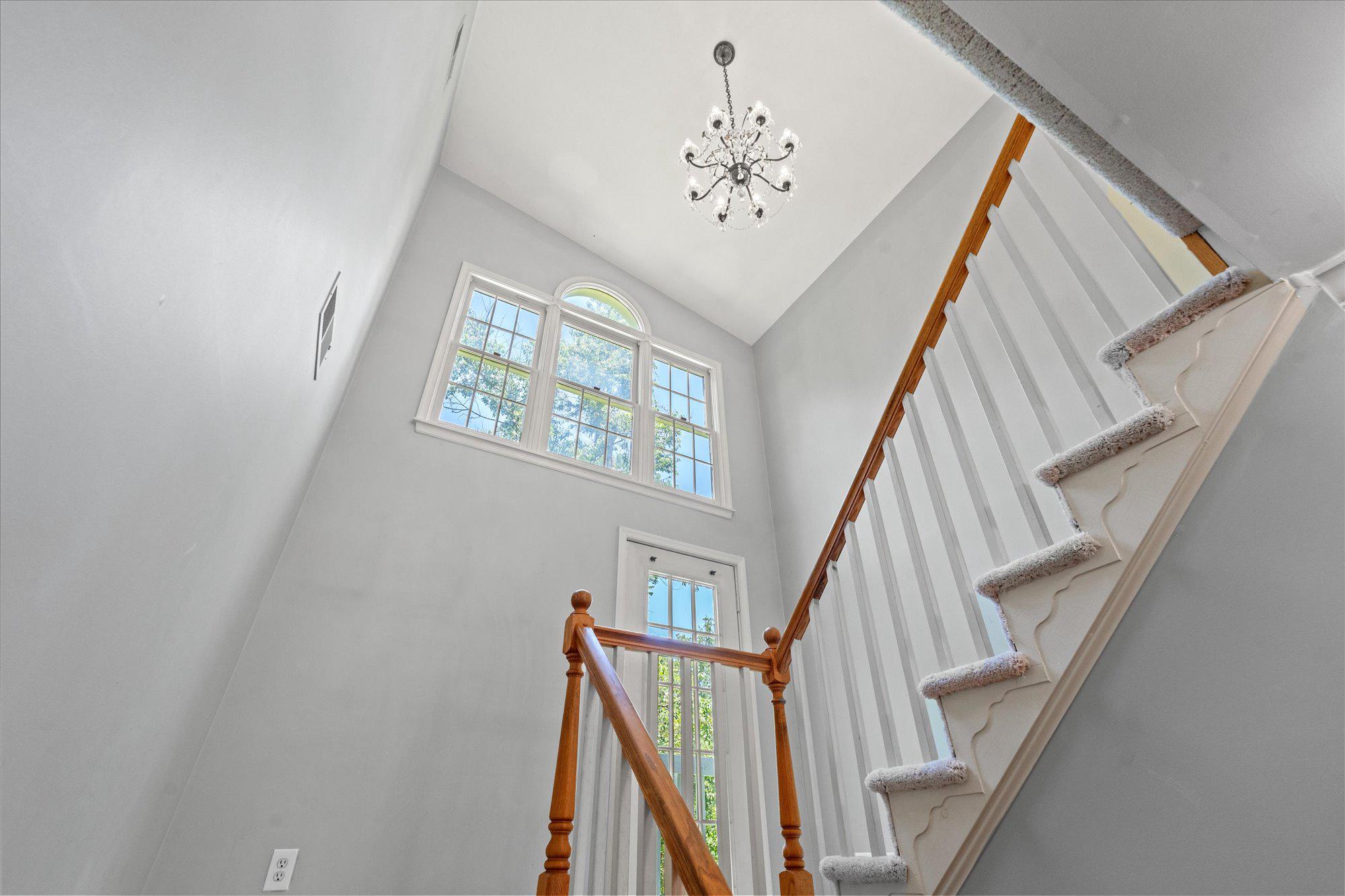 FIVE OAKS - Residential