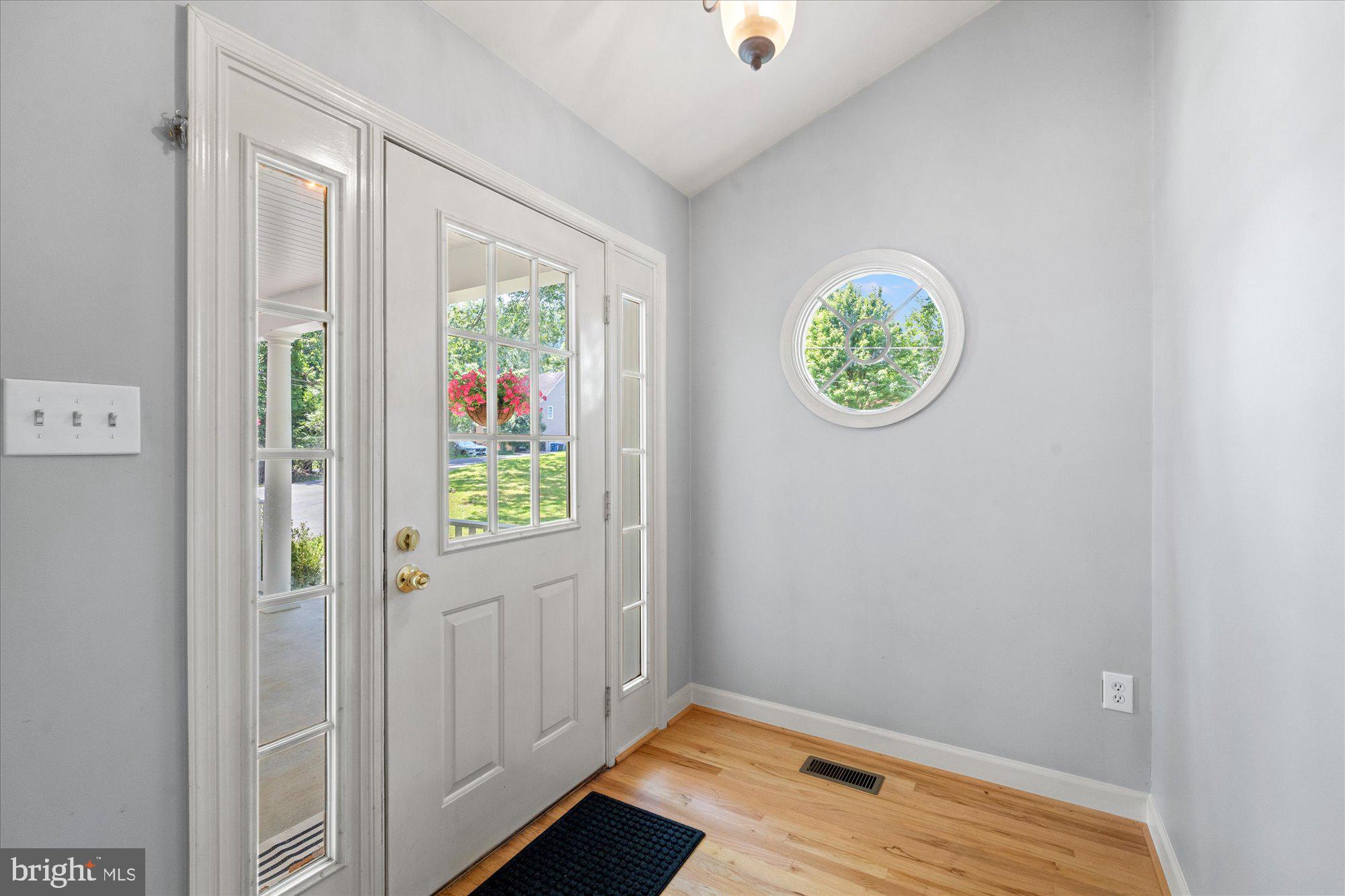 FIVE OAKS - Residential