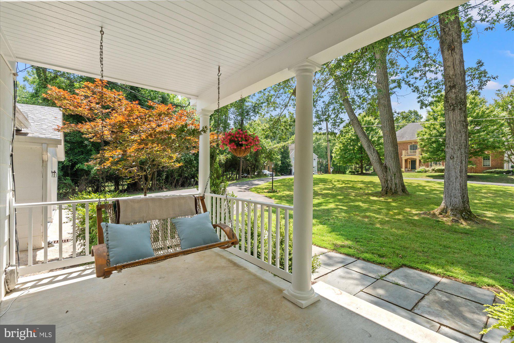 FIVE OAKS - Residential