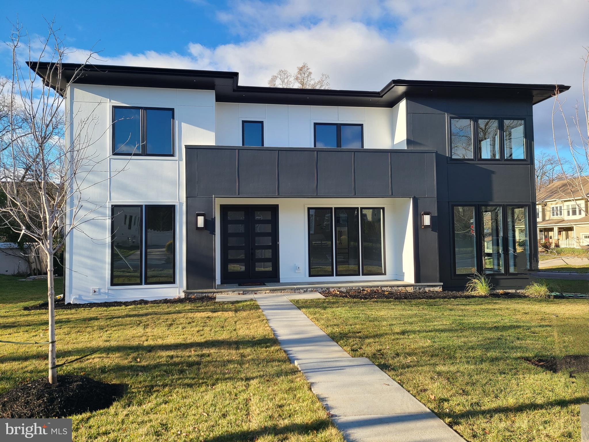 CHURCHILL SQUARE - Residential