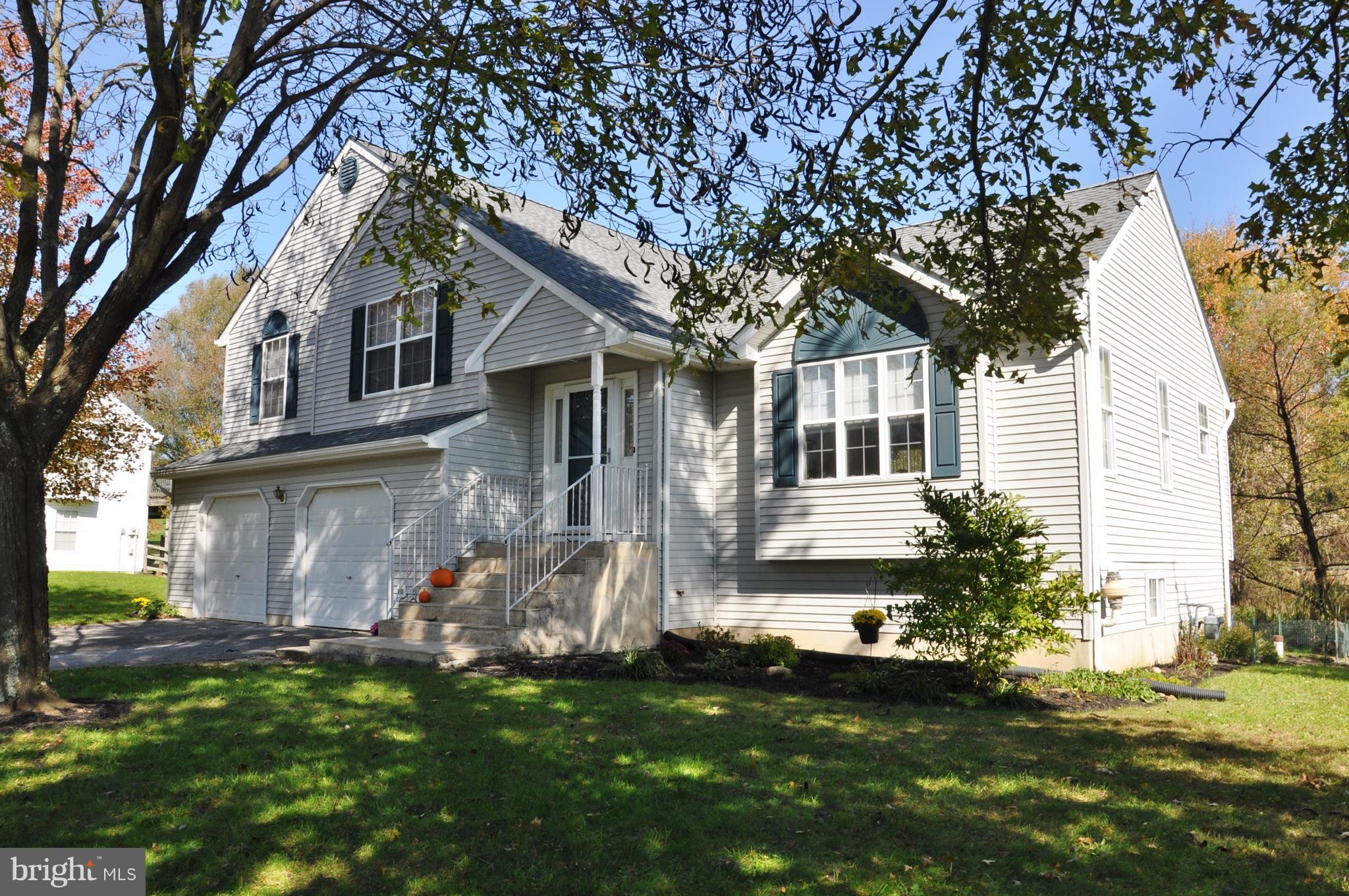 ICE HOUSE ESTATES - Residential