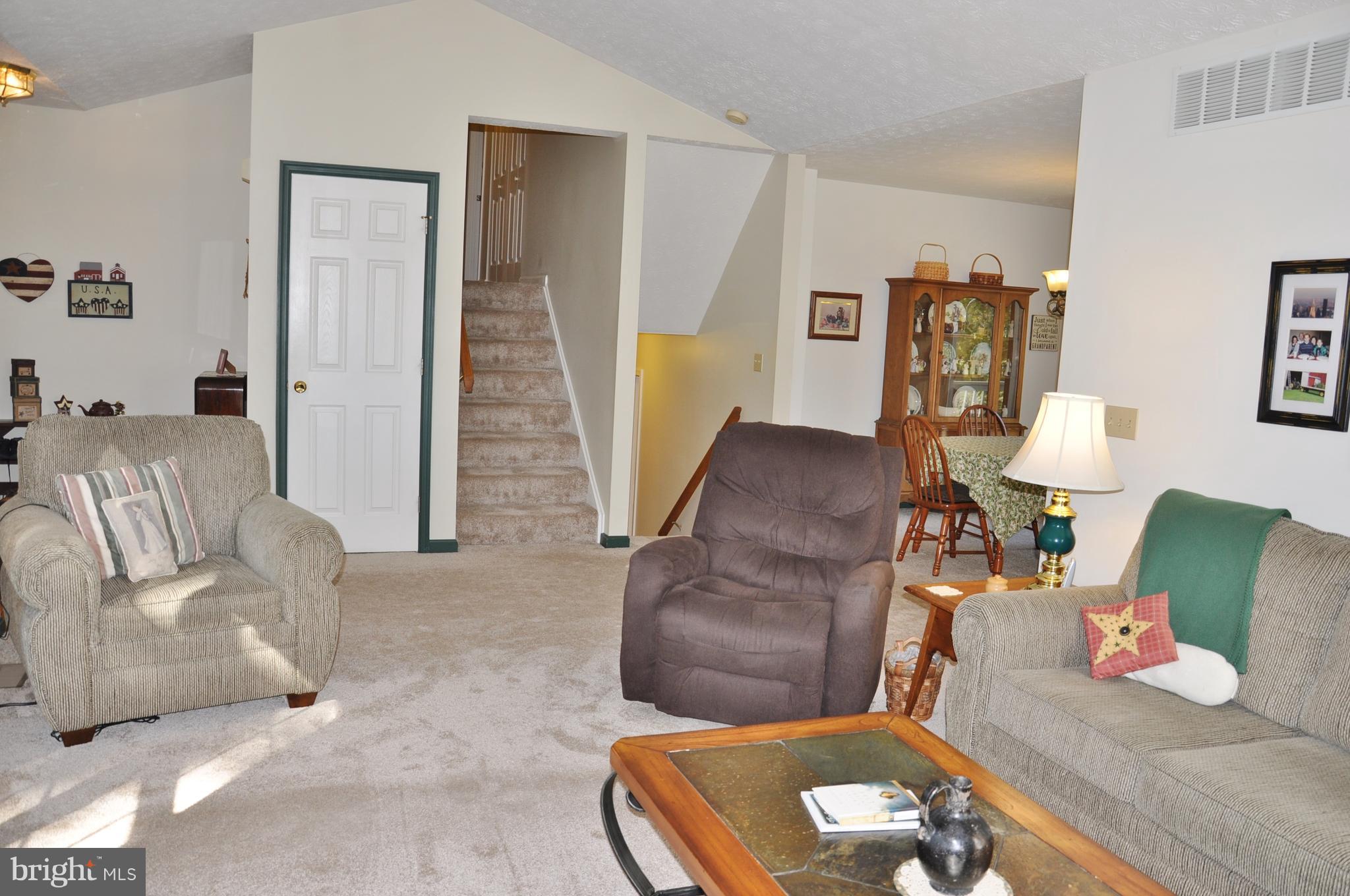 ICE HOUSE ESTATES - Residential