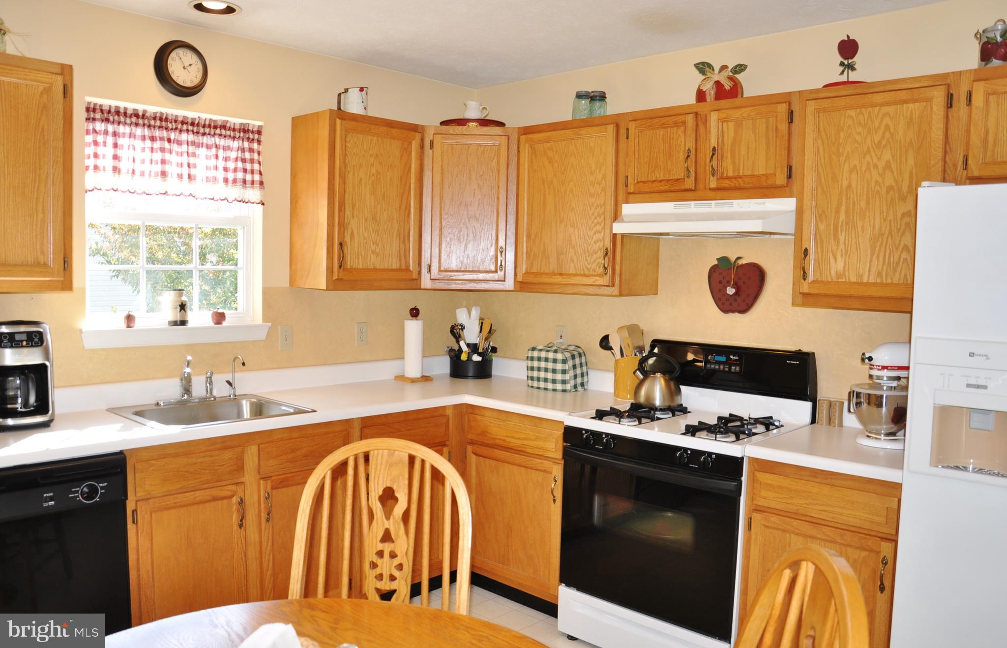ICE HOUSE ESTATES - Residential