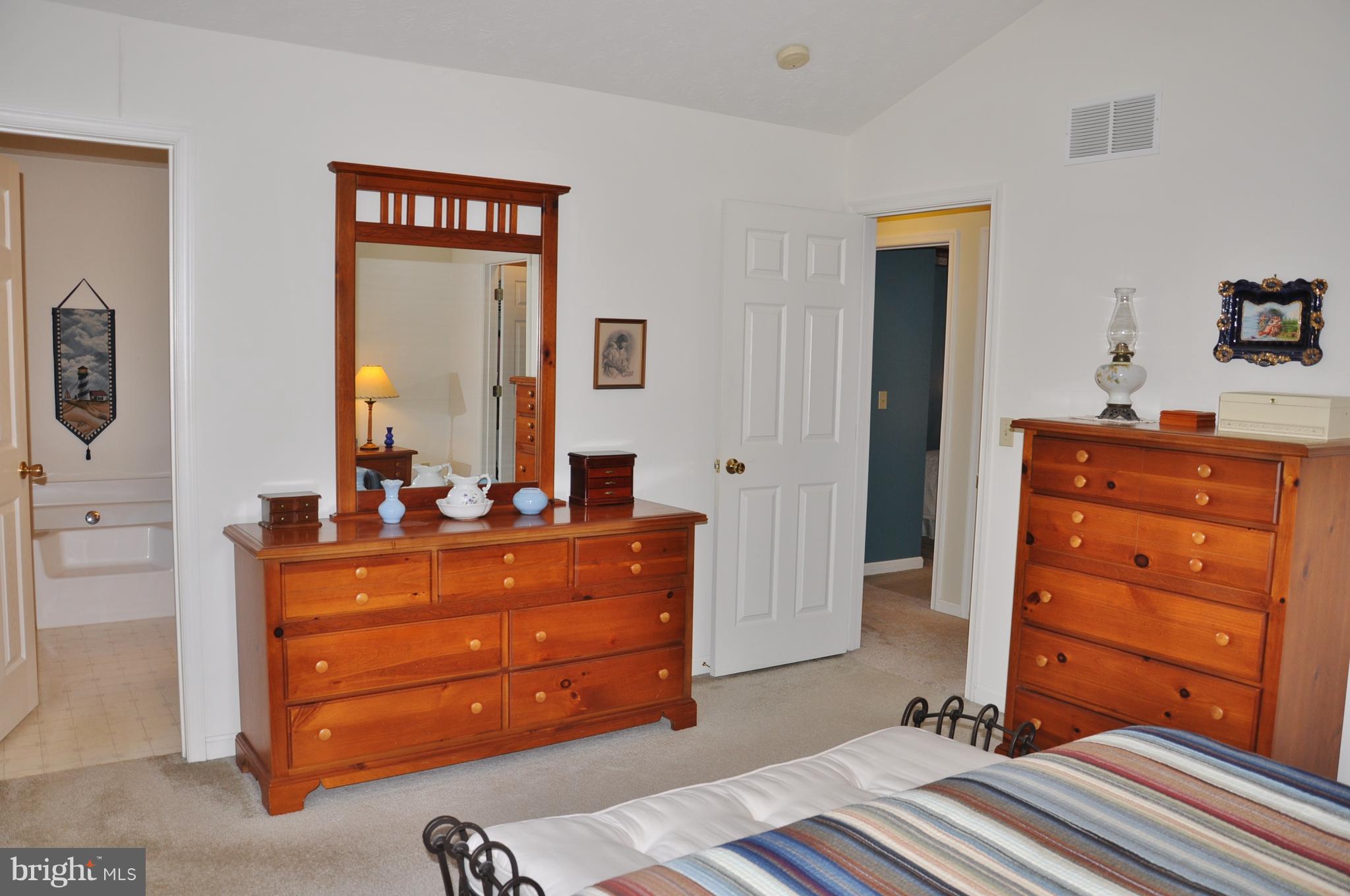ICE HOUSE ESTATES - Residential