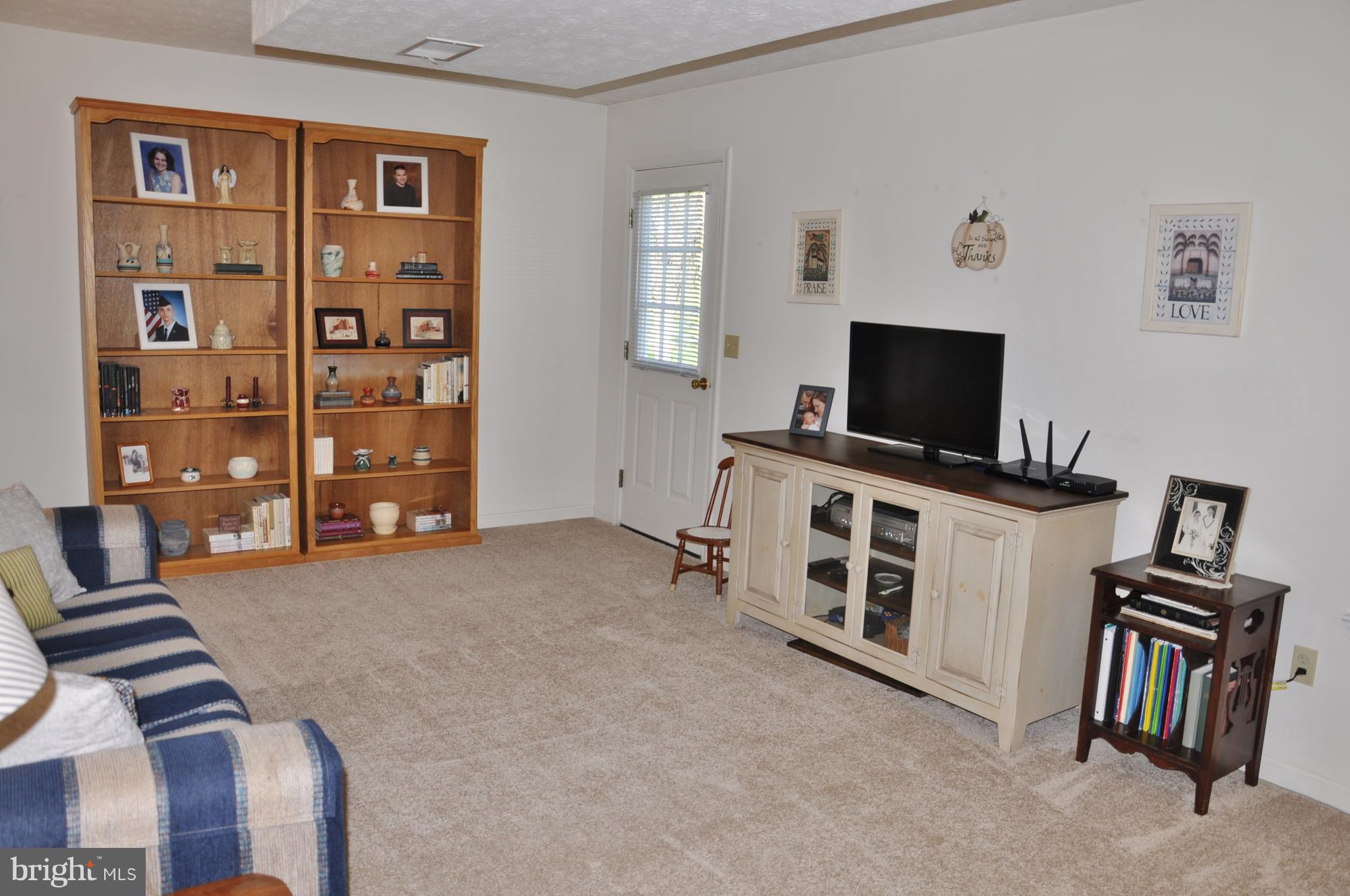 ICE HOUSE ESTATES - Residential