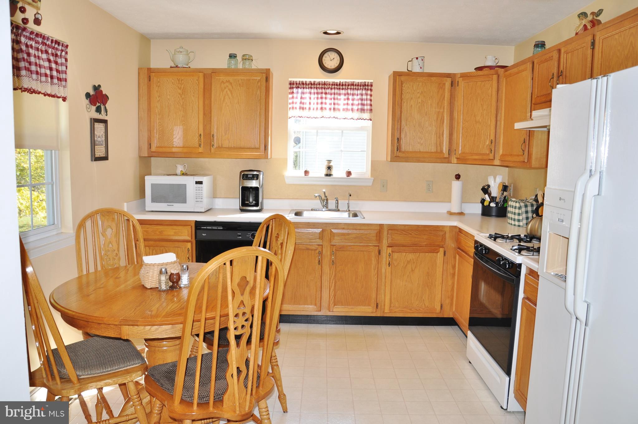 ICE HOUSE ESTATES - Residential