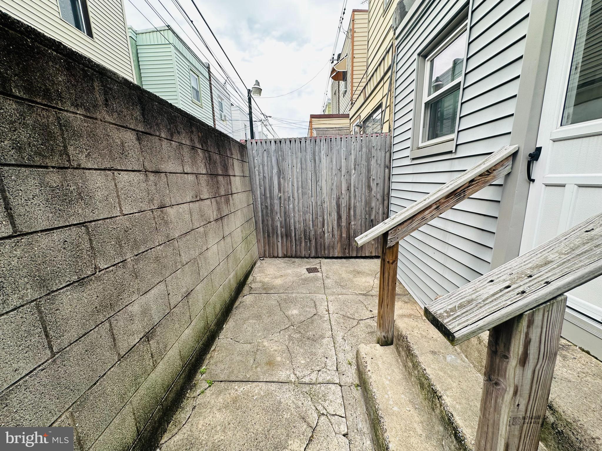 PHILADELPHIA (SOUTH) - Residential