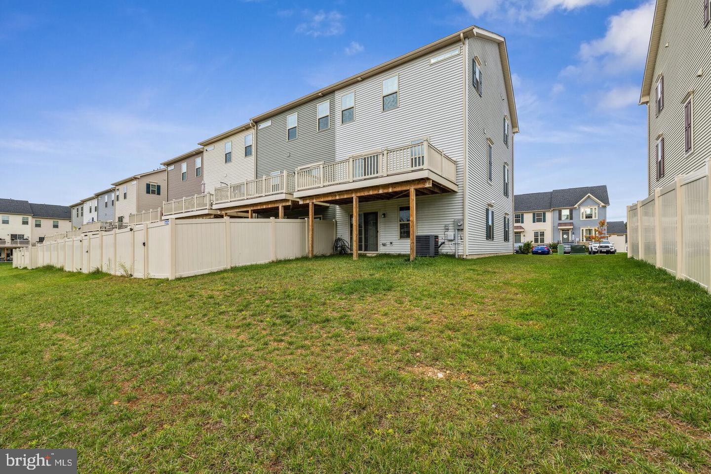 LAKE LINGANORE - Residential Lease